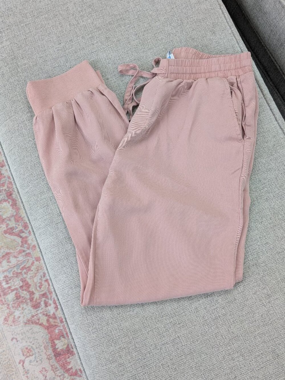 Soft Blush Pink Super Smooth Joggers with Pockets, Francesca's, Size Large